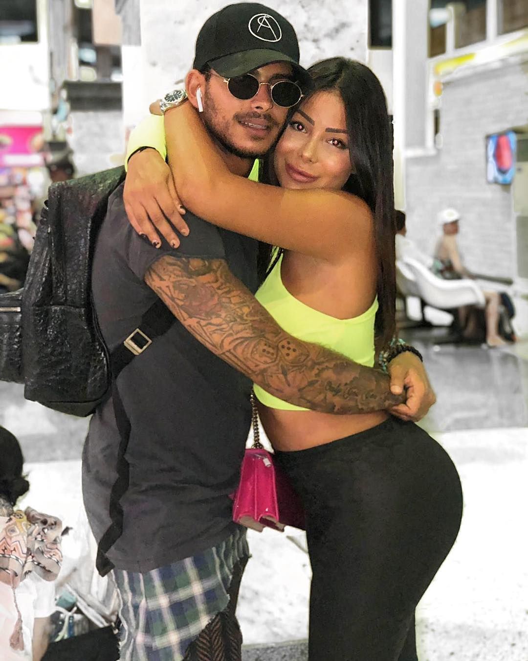Greg et Maeva Ghennam - Instagram @greg_yega Greg et Maeva Ghennam - Instagram @greg_yega