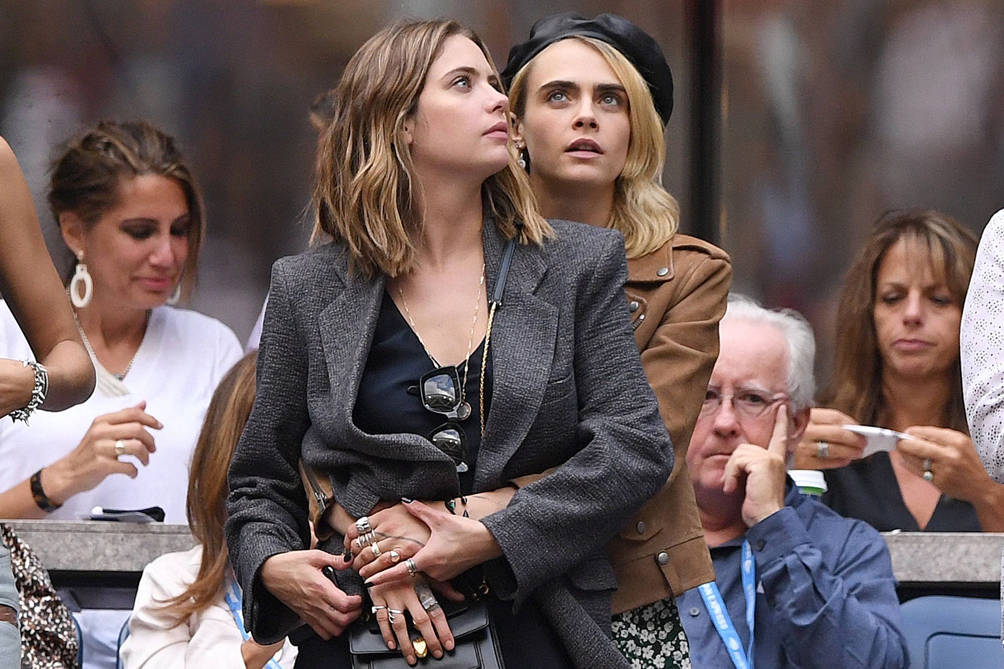 Cara Delevingne et son ex Ashley Benson @Anthony Behar/Sipa USA/SIPA Cara Delevingne et son ex Ashley Benson @Anthony Behar/Sipa USA/SIPA