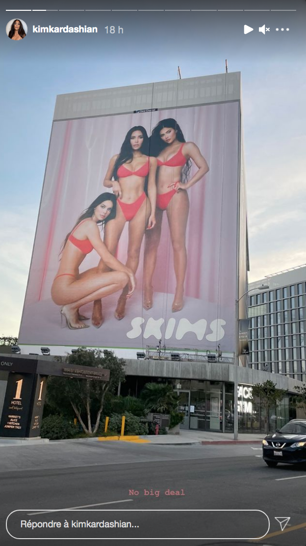  La campagne Skims dans les rues de Los Angeles partagée par Kim Kardashian @ Instagram