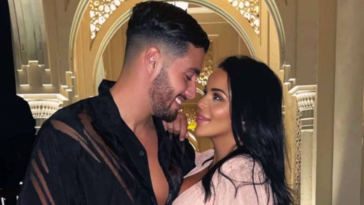 Ahmed Harroun et Sarah Fraisou @Instagram Ahmed Harroun et Sarah Fraisou @Instagram