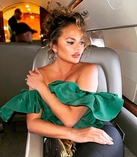 Chrissy Teigen après son opération @Instagram Chrissy Teigen après son opération @Instagram