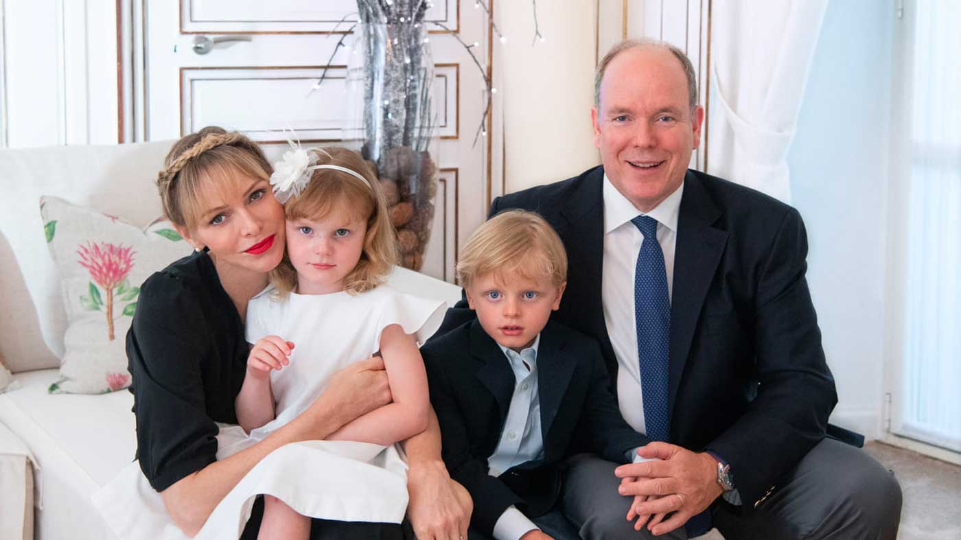 Charlène de Monaco, le prince Albert et leurs jumeaux @DR Charlène de Monaco, le prince Albert et leurs jumeaux @DR