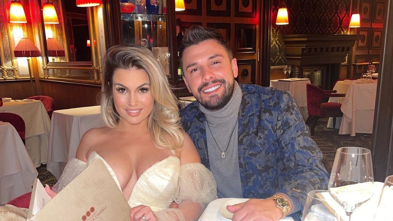 Carla Moreau et Kevin Guedj @Instagram Carla Moreau et Kevin Guedj @Instagram