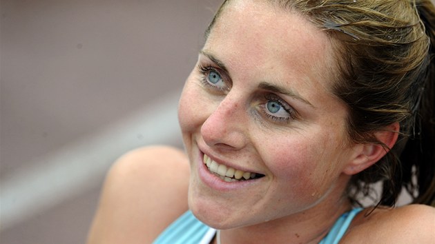 Jo 2012 : Eliska Klucinova filmée pendant qu'elle enlève sa petite culotte !