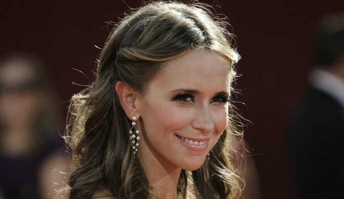 Jennifer Love Hewitt voit sa série arrêtée brusquement