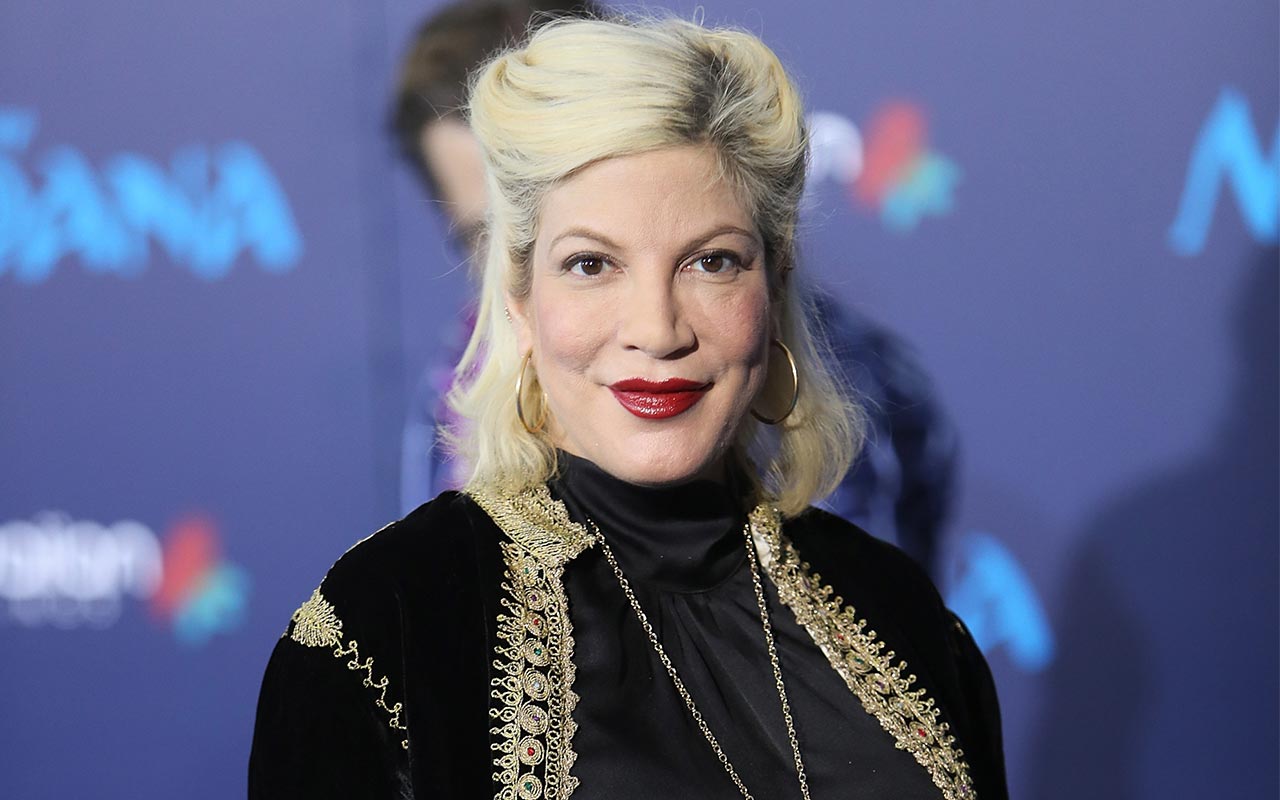 Tori Spelling confinée : Pourquoi sa dernière initiative choque ses fans