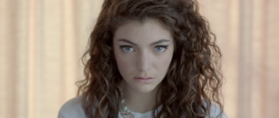 Lorde : Découvrez cette Jeune Artiste dans son clip &quot;Royals&quot;