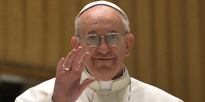 Vidéo : Le gros lapsus du pape François en plein discours !