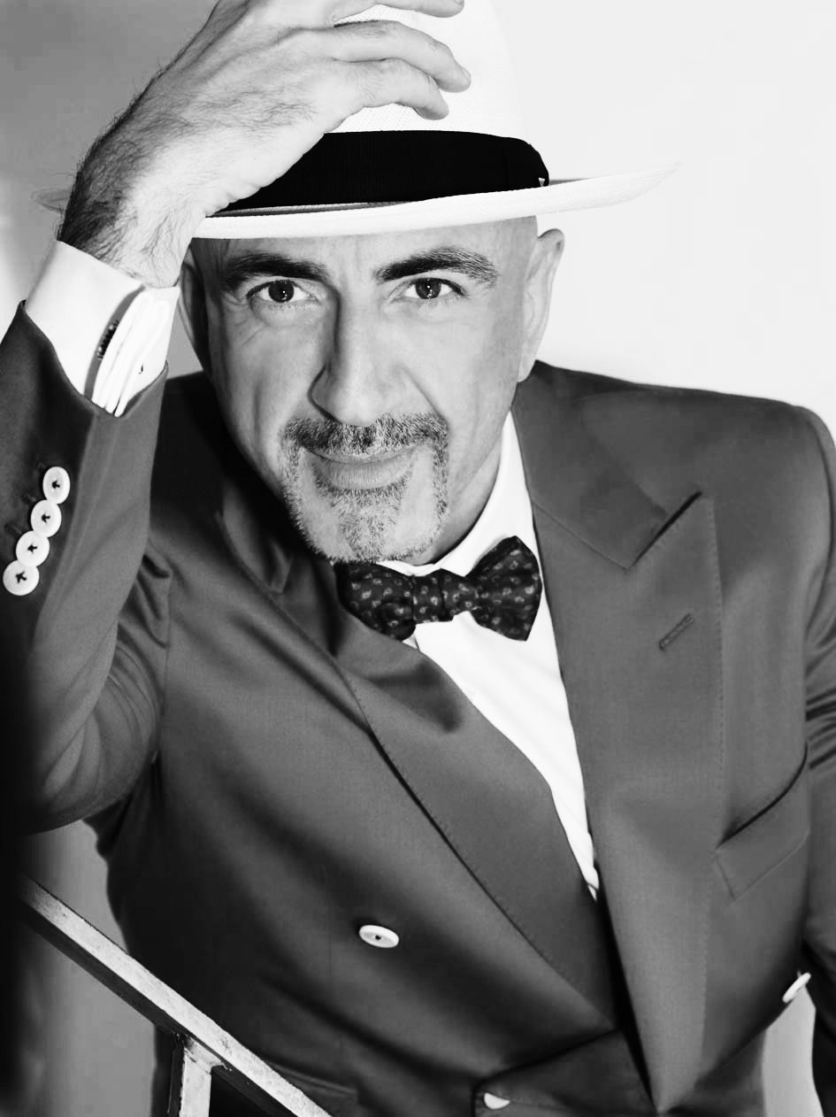 Découvrez le nouveau titre de Serhat,  Je m'adore !