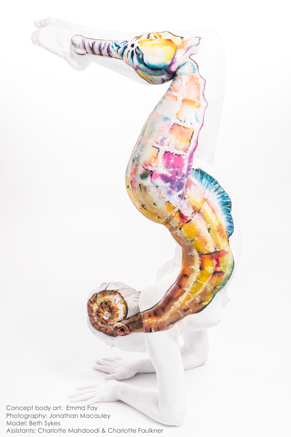Lowri Thomas, la femme mygale