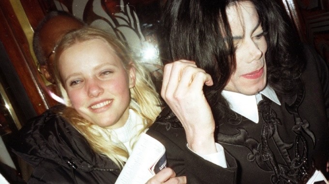 #SS8 : Joanna Thomae harcelée et insultée par les fans de Michael Jackson ?