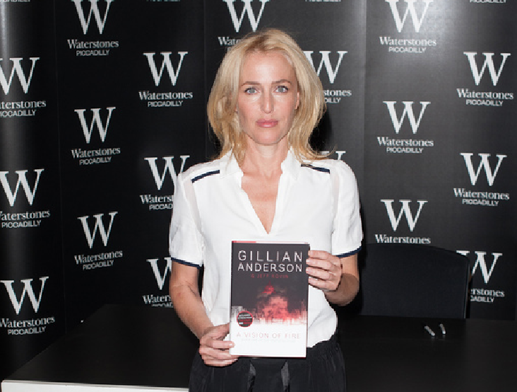 Gillian Anderson parle de sa relation homosexuelle
