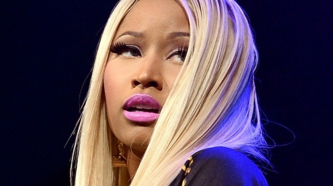 Nicki Minaj défend son clip Anaconda : Toutes les filles font ça !