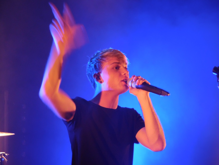 Exclu ! Nous étions au concert de Romain Ughetto à Lyon !