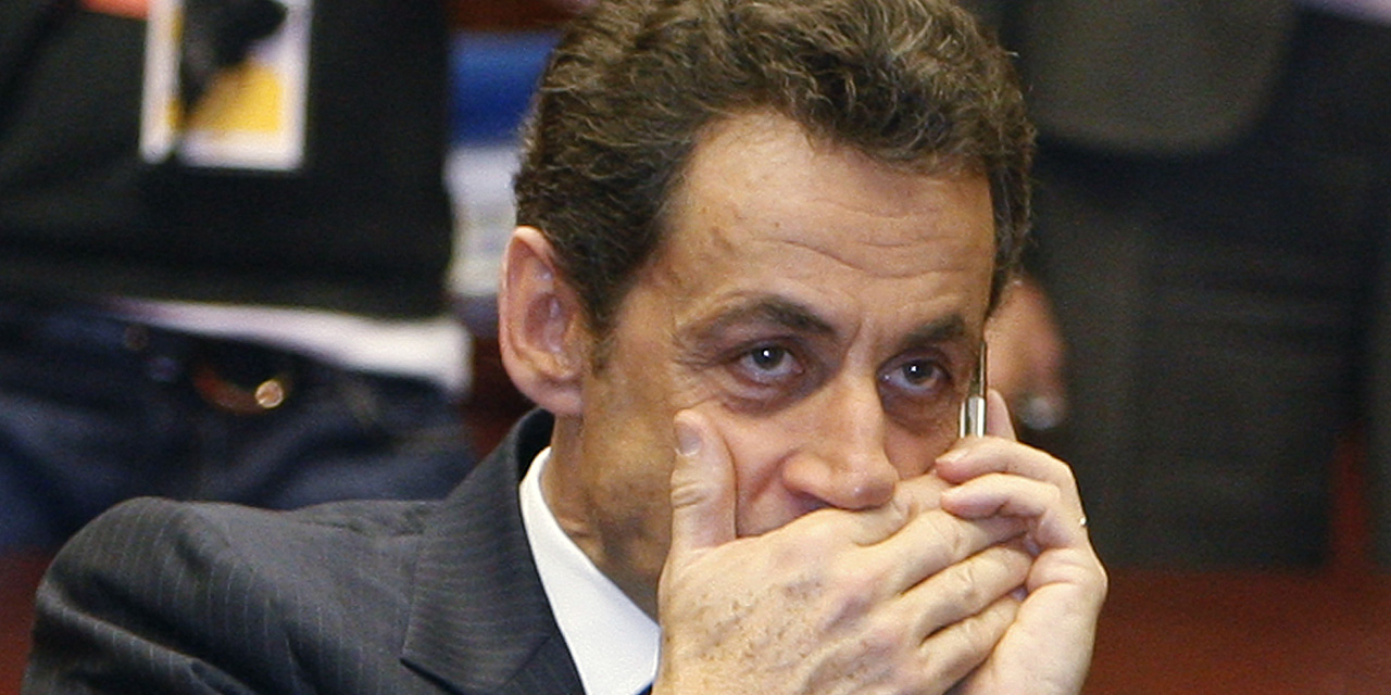 Photos volées de Julie Gayet et François Hollande : Des agents doubles engagés par Nicolas Sarkozy ?