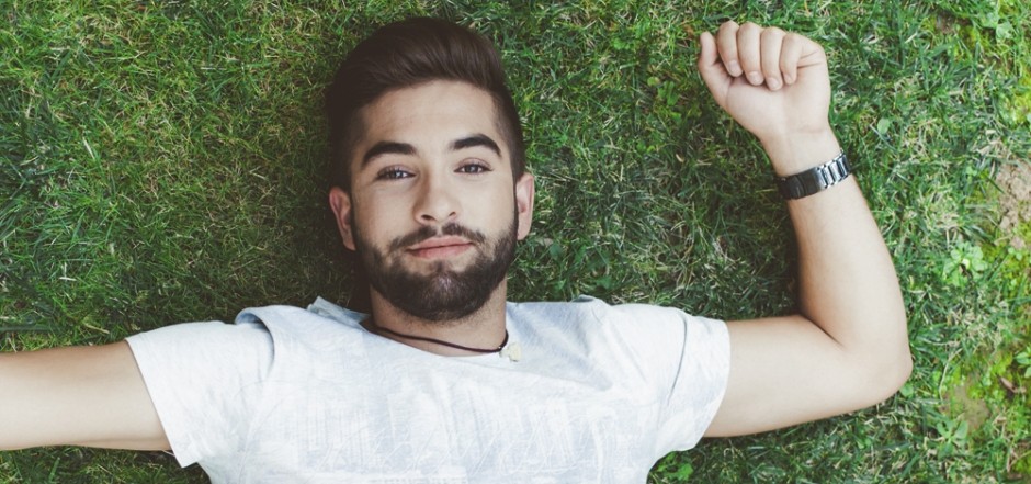 Kendji Girac à propos de la masturbation : "Des fois on n'a pas le choix"