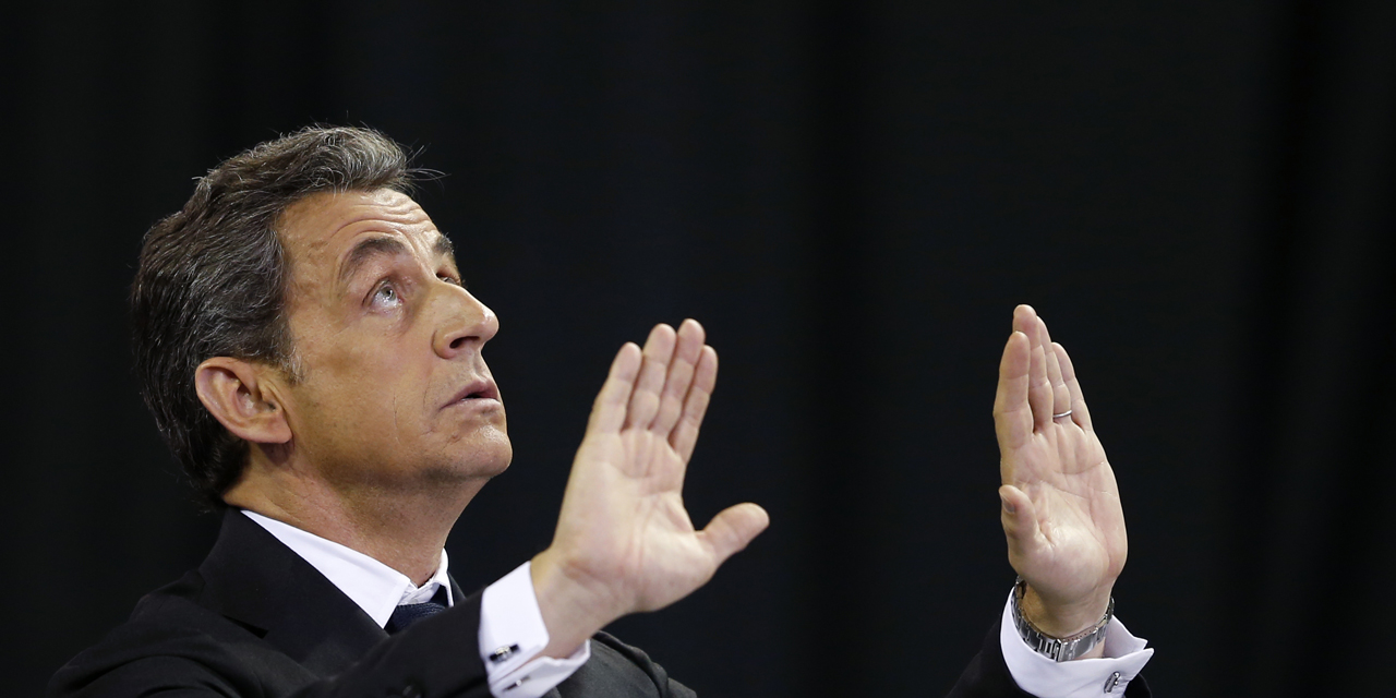 Elu président de l'UMP, Nicolas Sarkozy fait une crise de jalousie !