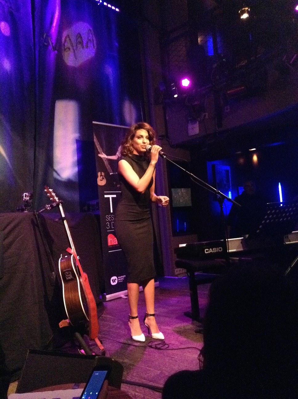Exclu : On a assisté au concert privé de Tal !