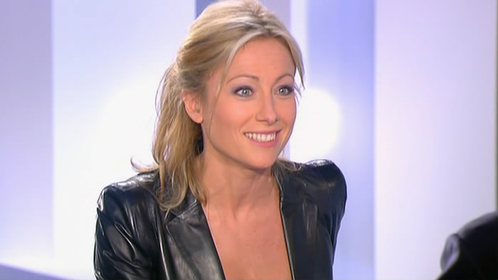 Anne-Sophie Lapix : Harcelée sur les réseaux sociaux, elle pousse un coup de gueule