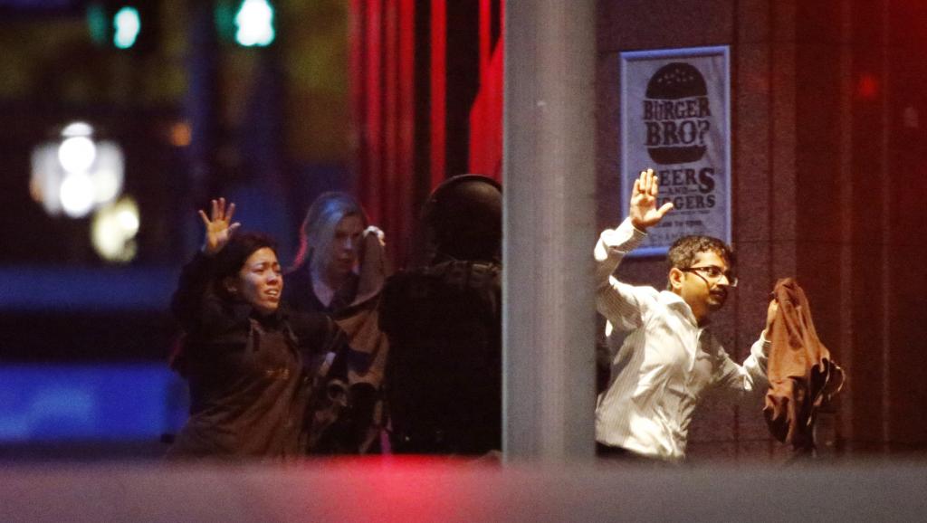 #Sydney : Une présentatrice découvre en direct qu'elle connait l'une des victimes