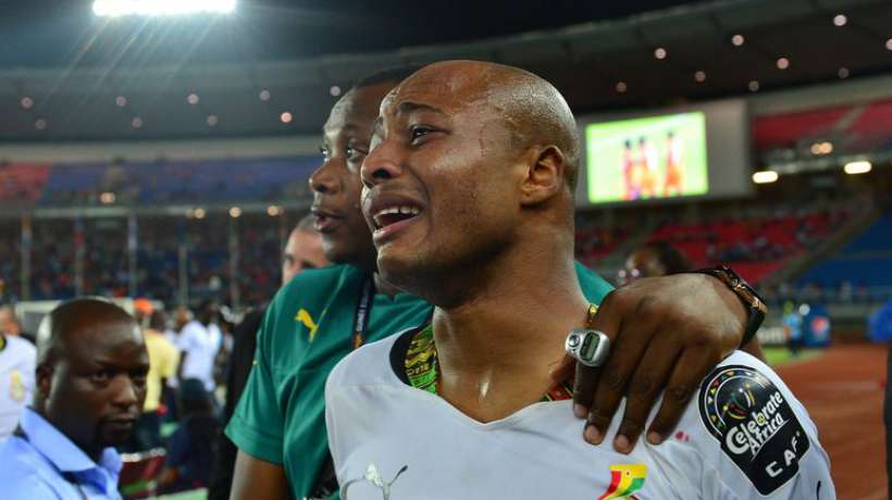 CAN : André Ayew s'effondre après la défaite du Ghana en finale