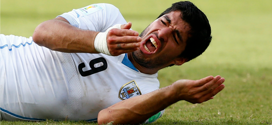 Luis Suarez : Le vampire a failli frapper une nouvelle fois !