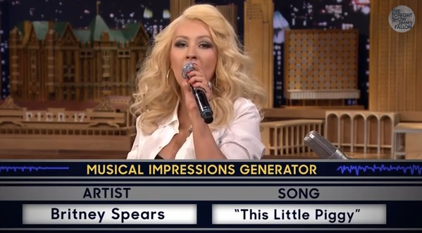 Quand Christina Aguilera imite Britney Spears !