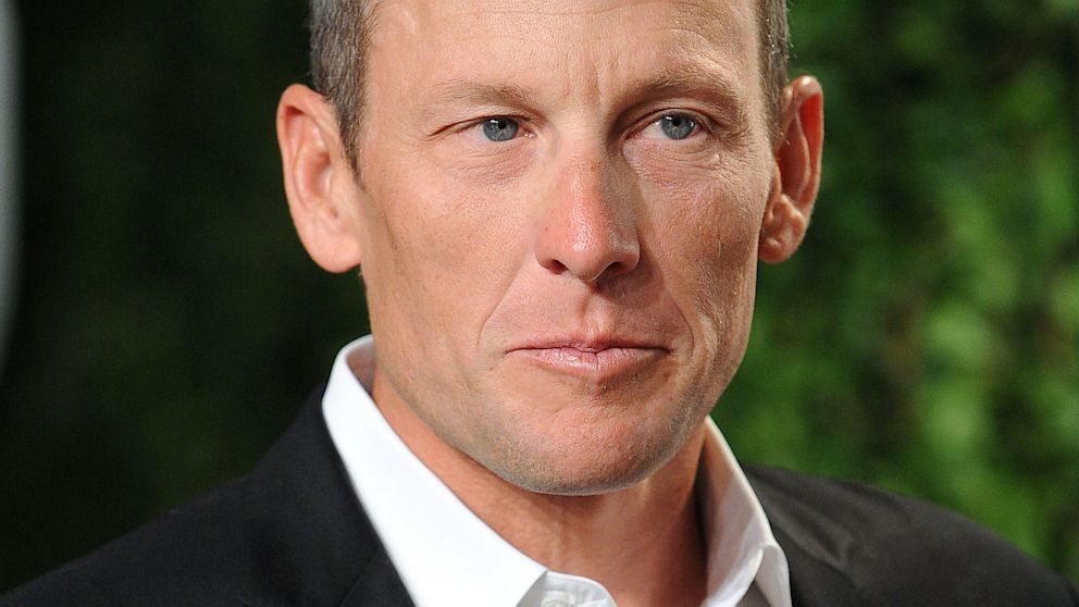 Lance Armstrong tente tout pour revenir dans le sport