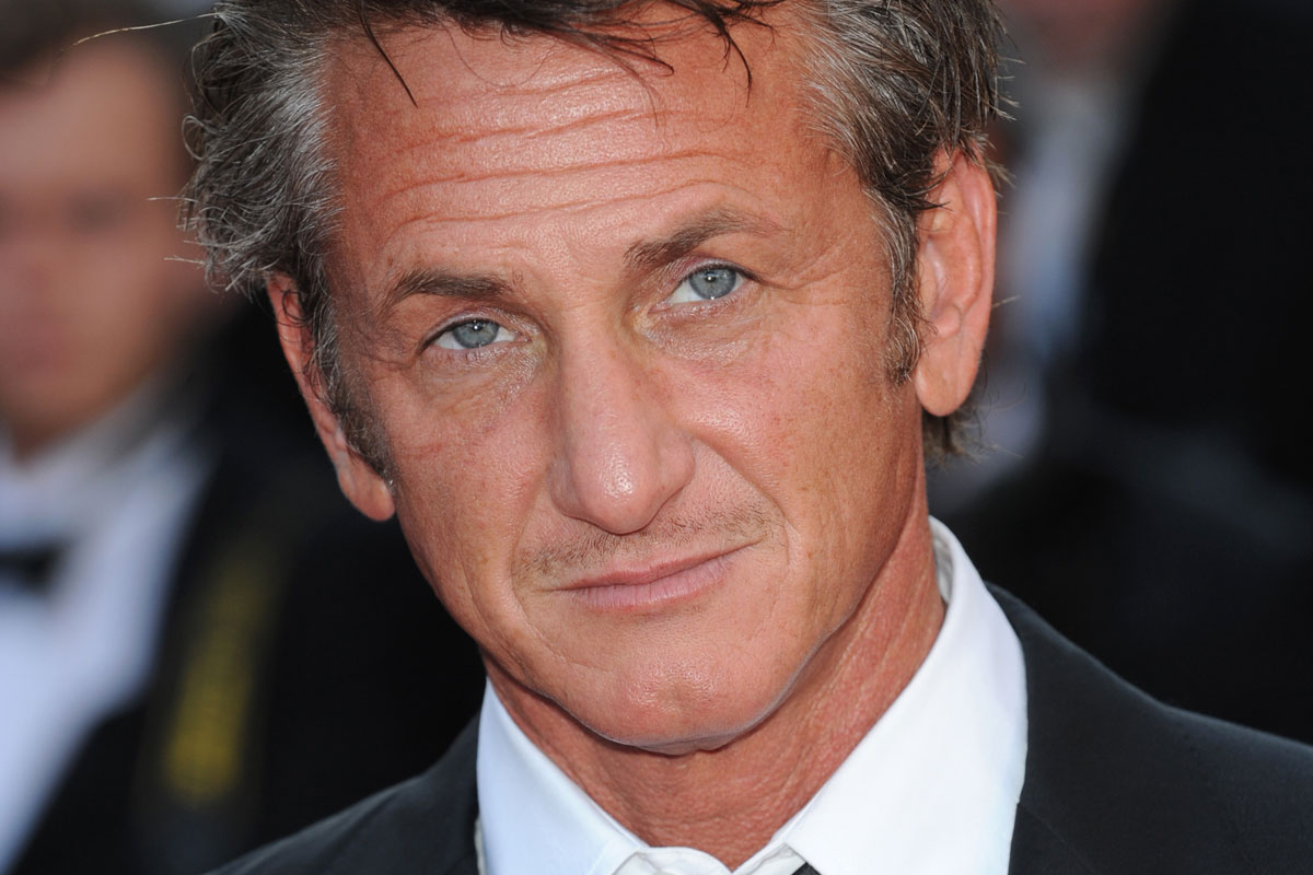 Sean Penn explique pourquoi il regarde les vidéos d'exécutions de Daech