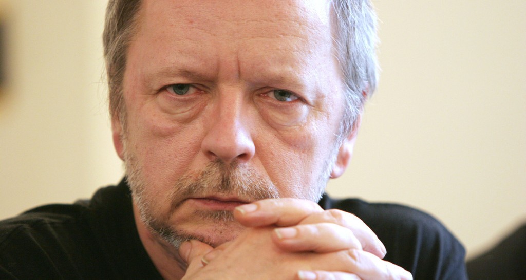 Renaud bouleversé par les témoignages d'affection de ses fans