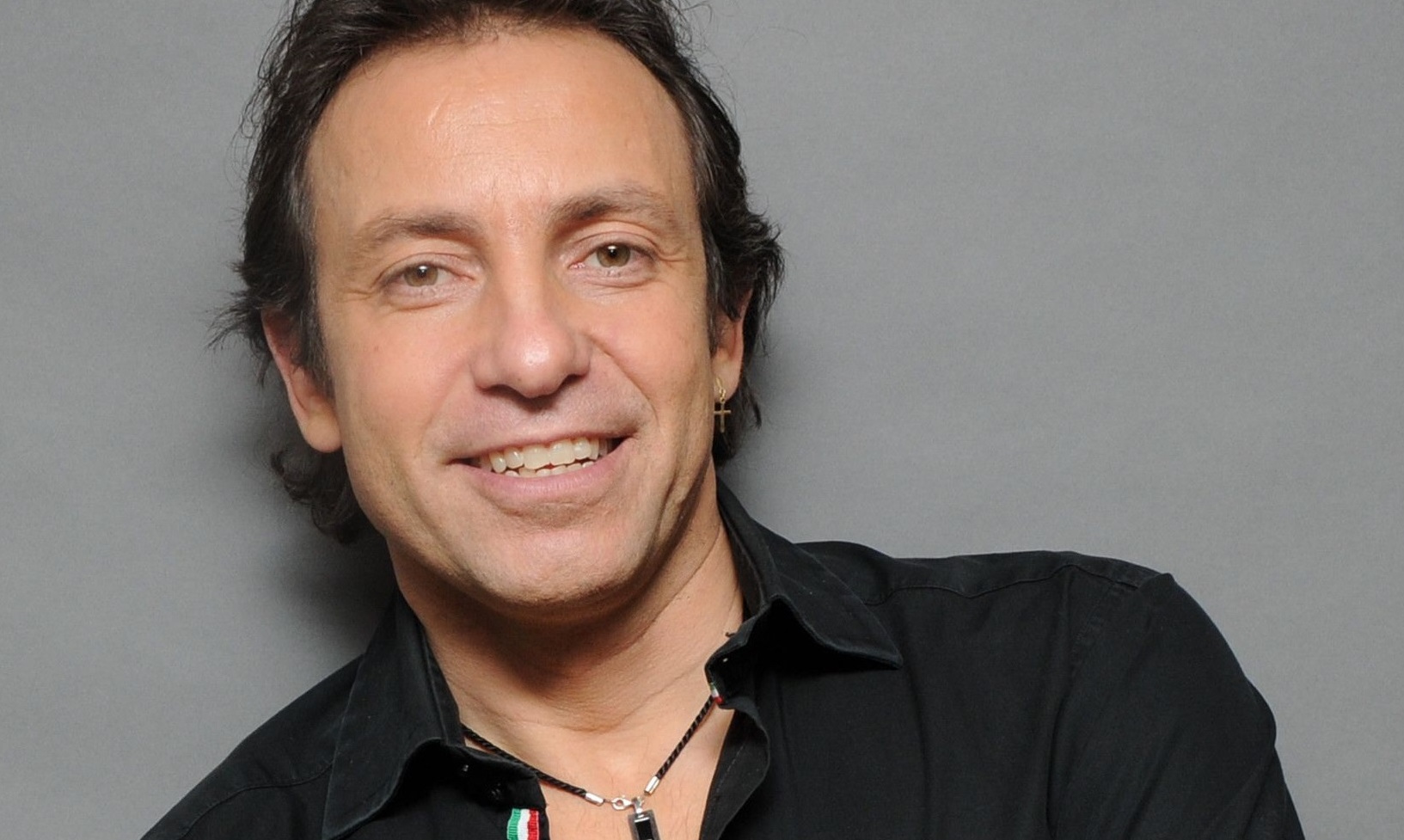 #Dropped: Philippe Candeloro absent des funérailles des victimes : &quot;Ce n'était pas ma place&quot;