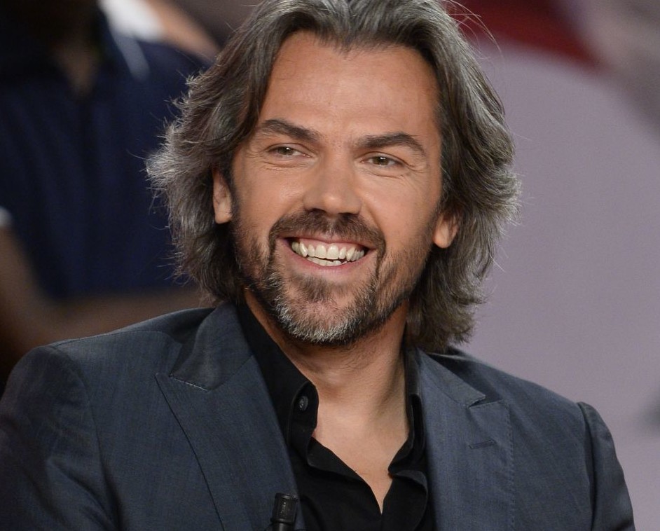 Aymeric Caron change de crémerie et arrive dans l’émission de M6 Le meilleur pâtissier