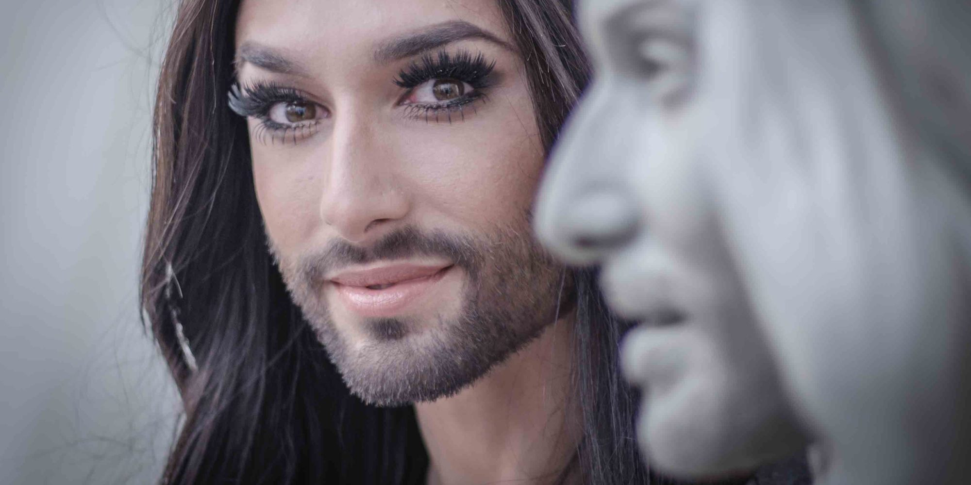 Conchita Wurst, les moqueries ne l'atteignent plus !