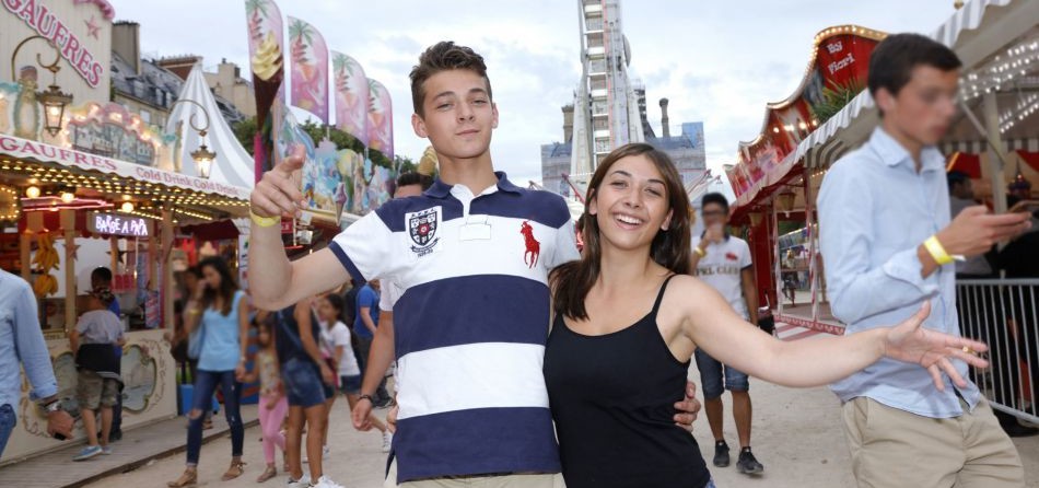 Le fils de Valérie Trierweiler est heureux en amour et le fait savoir