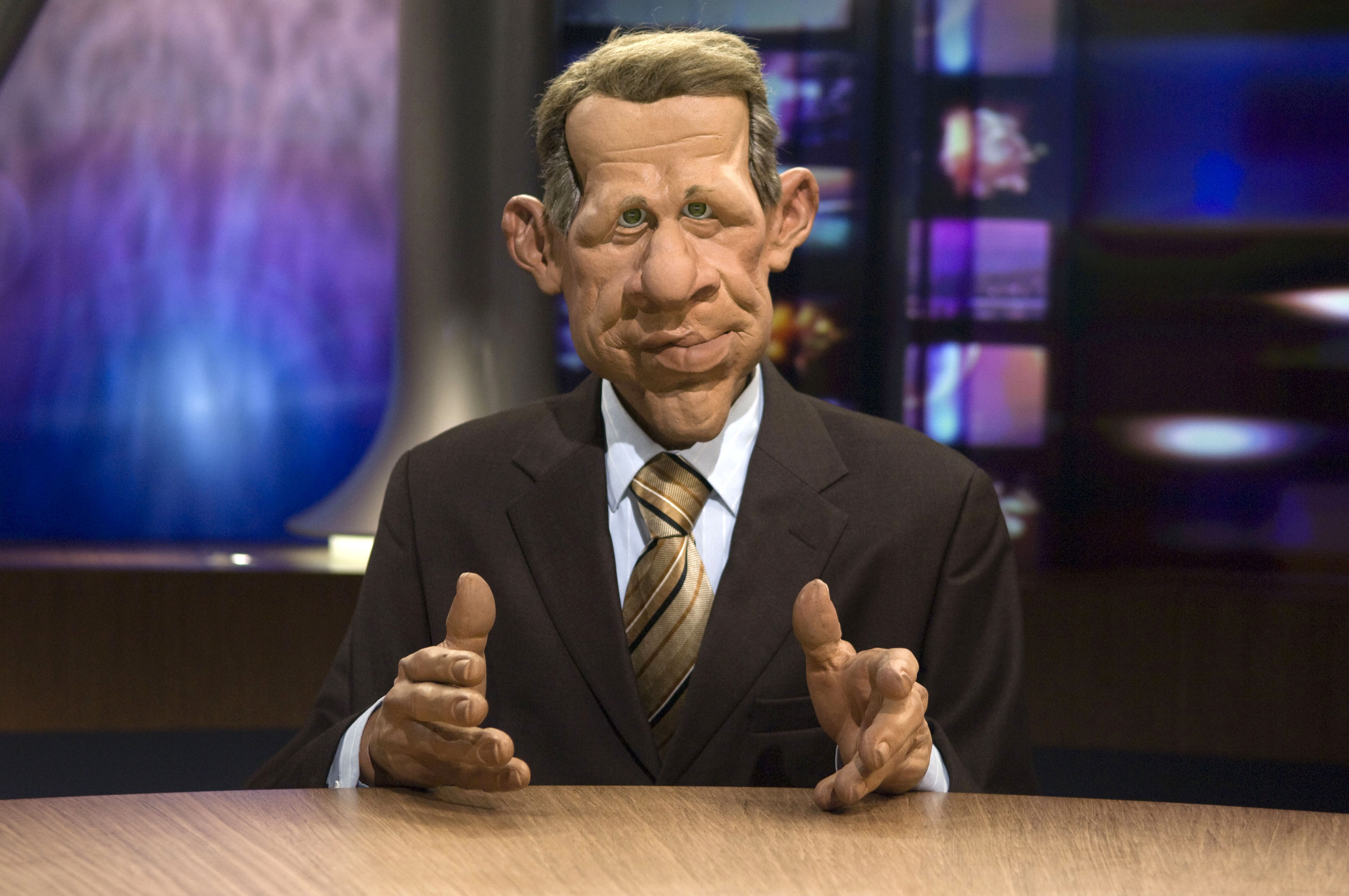Les Guignols de l'info sauvent leur tête, le directeur général évincé