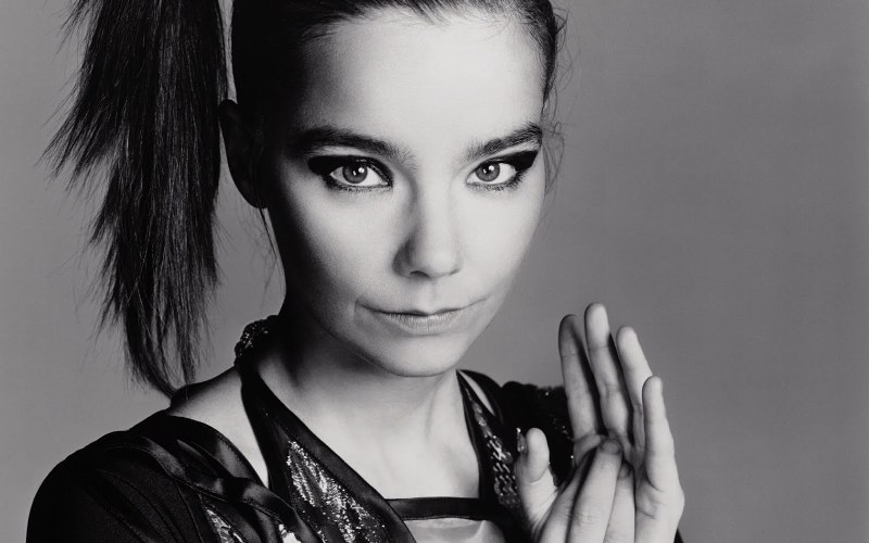 Björk annule sa tournée européenne, elle s'explique