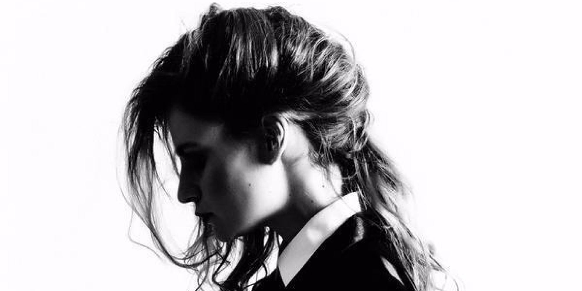 Christine and the Queens dévoile un clip magnifique pour son nouveau titre &quot;No Harm Is Done&quot;