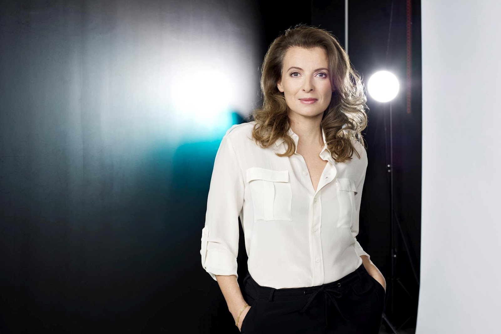 Chronique People : La vengeance de Valérie Trierweiler, la femme humiliée
