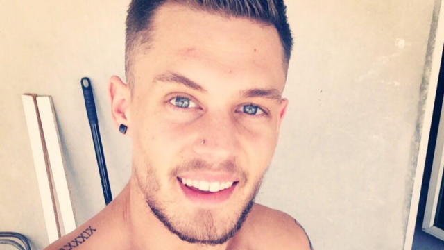 #LesAnges7 : Steven exhibitionniste ? On dirait qu'il aime ça !