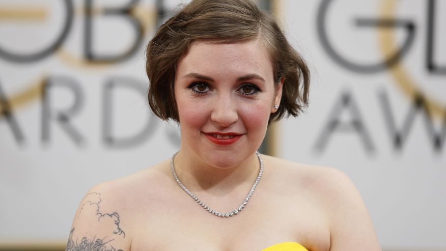 Lena Dunham célèbre les neuf mois de son hystérectomie en posant entièrement nue