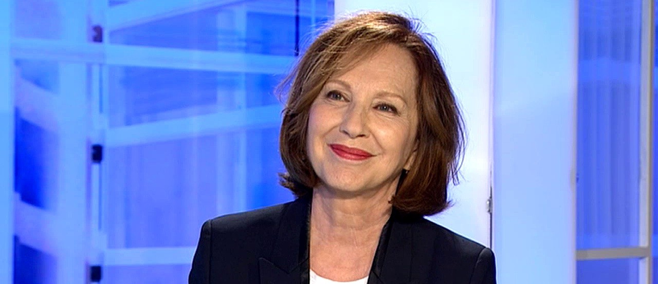 Nathalie Baye sur Johnny Hallyday : &quot;Tout le monde se demandait ce que je foutais avec ce crétin !&quot;