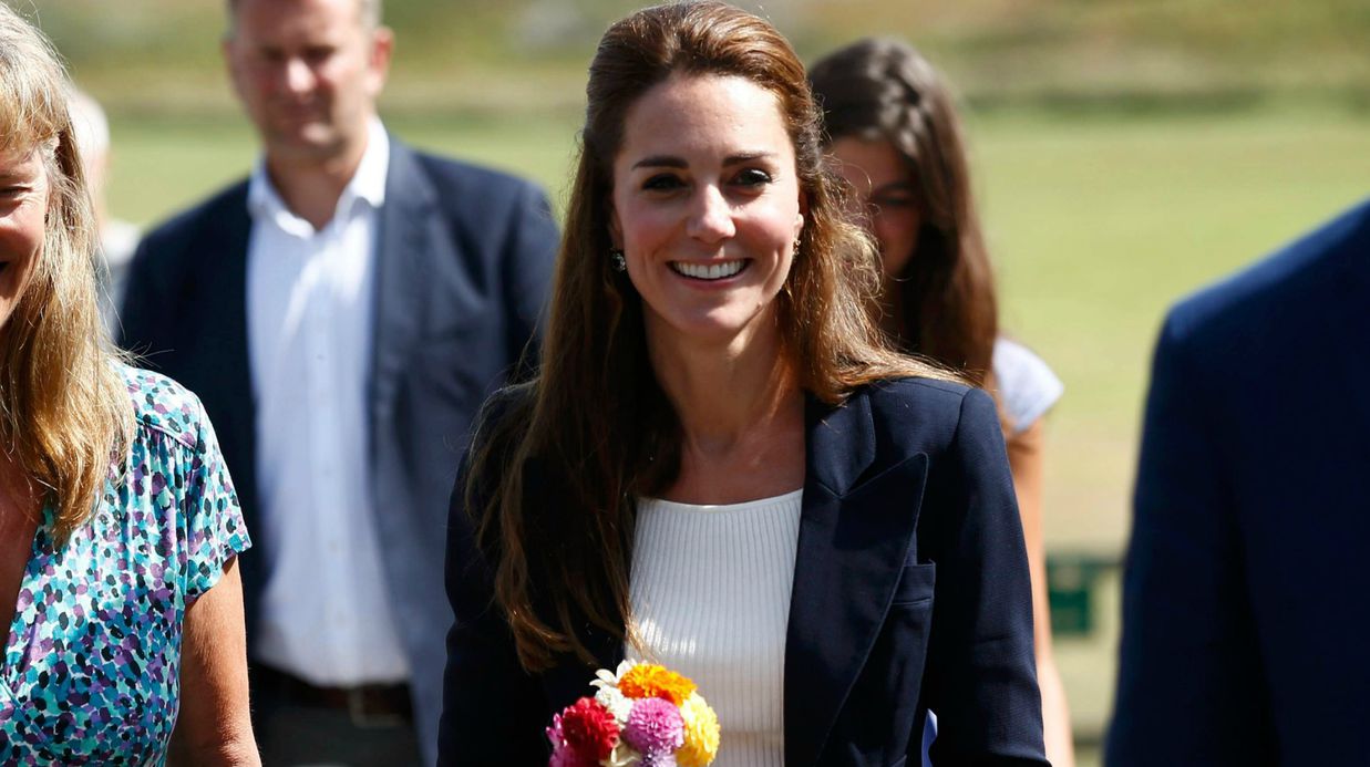 Kate Middleton : Son pantalon à 30 euros fait un carton