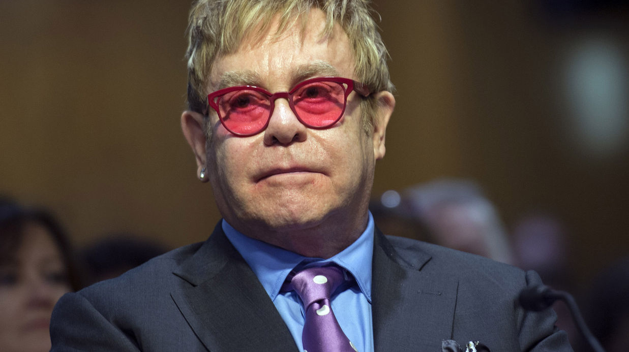 L'ex-fiancée d'Elton John raconte comment il a mis fin à leur relation