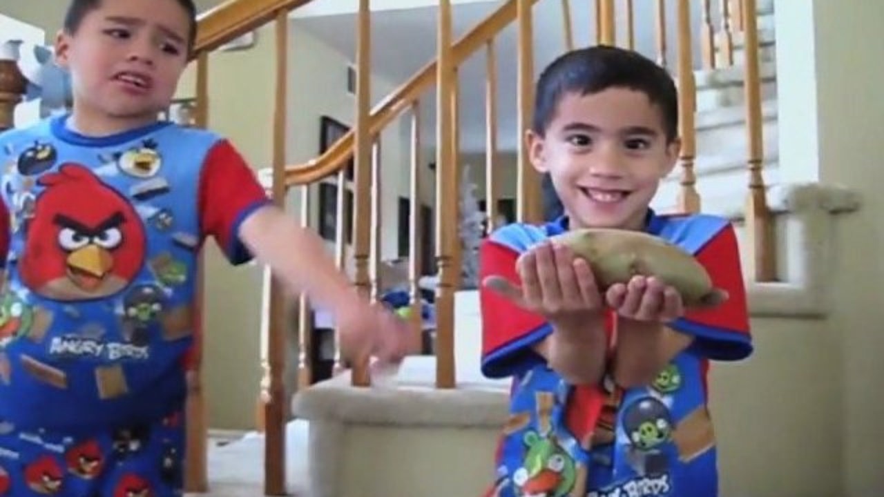 « J'ai offert un horrible cadeau à mes enfants » : Découvrez leurs hilarantes réactions