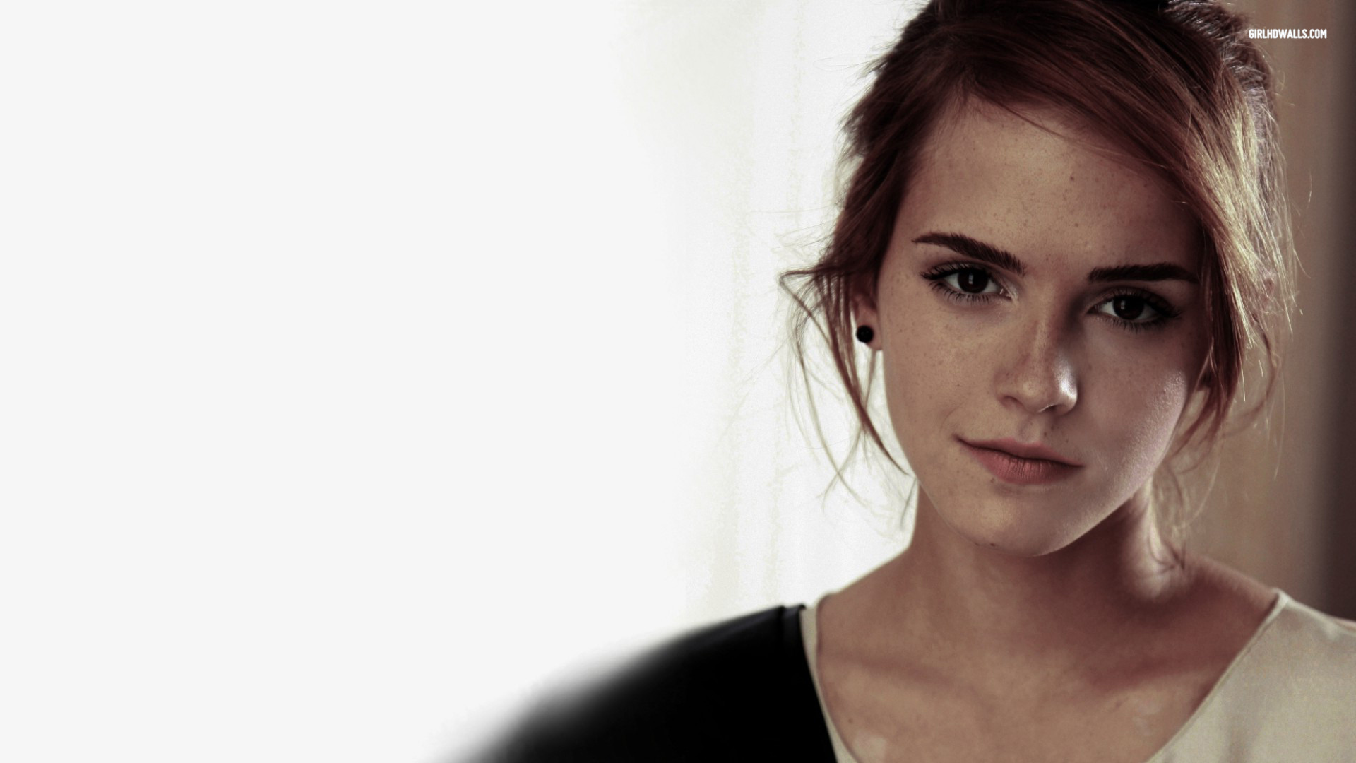 Choc ! Emma Watson nue sur le net ? La comédienne victime d'un hacker ?