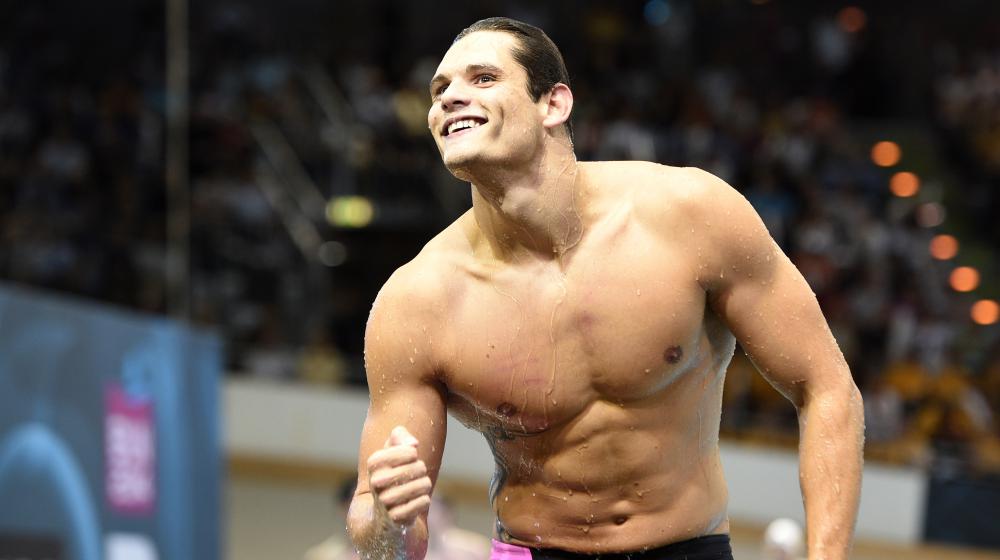 Florent Manaudou, fou amoureux de sa petite amie !
