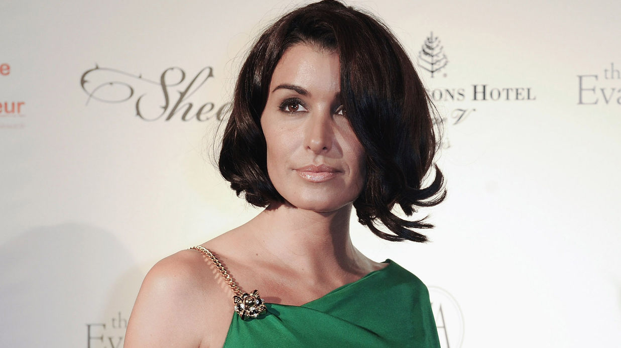Jenifer victime d'un accident de la route : La chanteuse critiquée sur Twitter