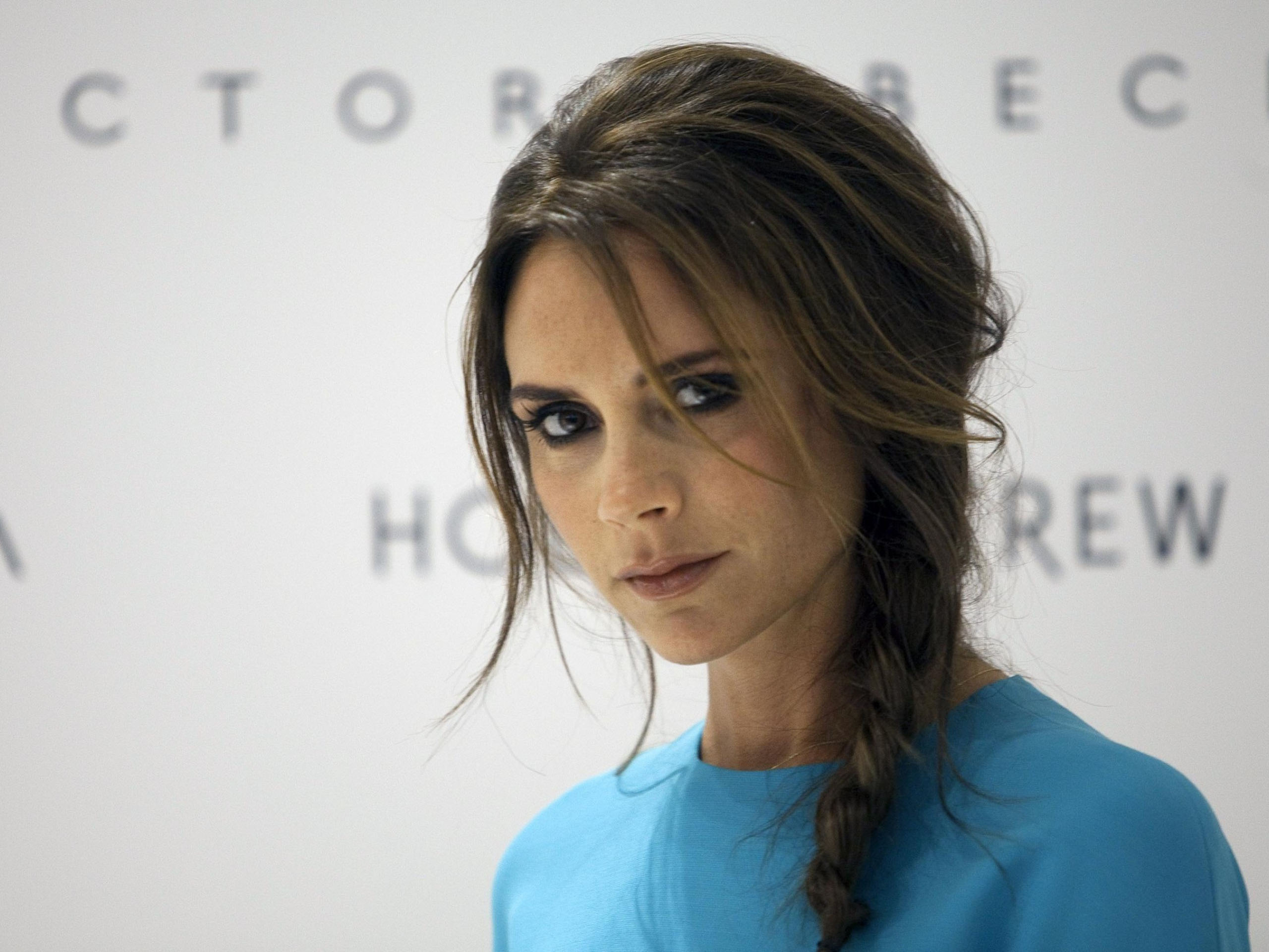 Victoria Beckham se fait tacler par... sa fille Harper !