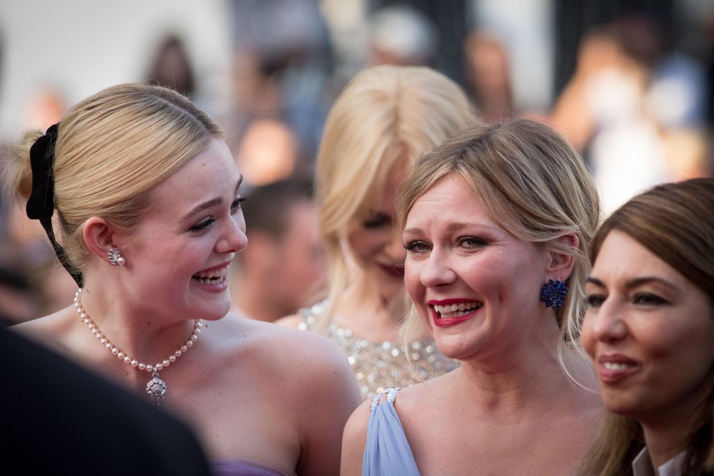 Cannes 2017 : Kirsten Dunst en larmes sur le tapis rouge, l'image forte du Festival