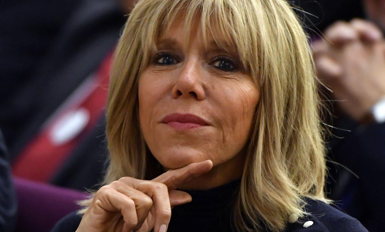 Brigitte Macron : La une de Charlie Hebdo qui indigne Twitter !